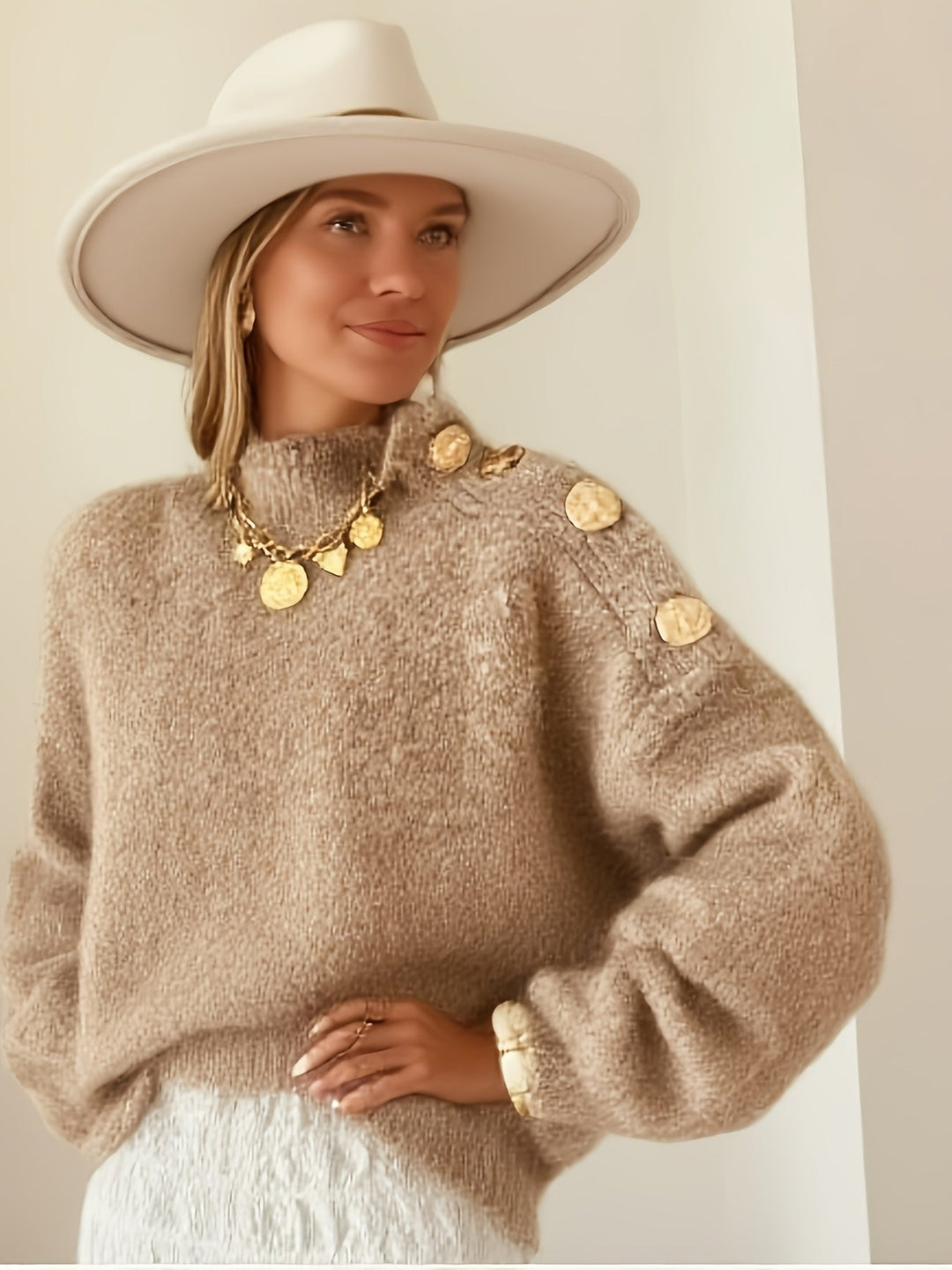 JOYLYN | WOMEN’S KNIT BUTTONED SWEATER