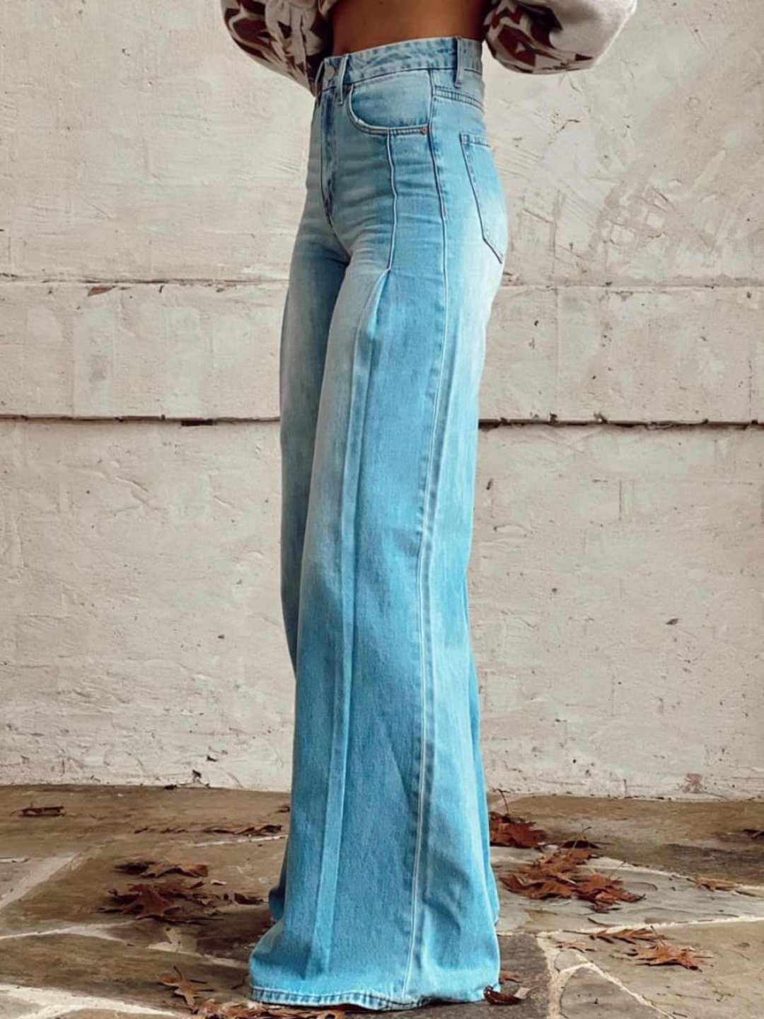 LILY | VINTAGE-INSPIRED FLARE TROUSERS