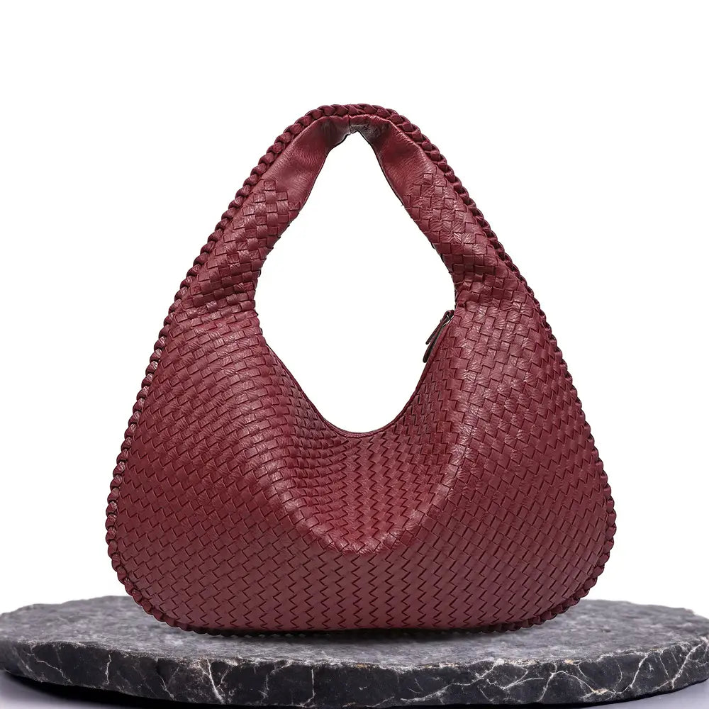 TAMMY | CHIC WOVEN TOTE BAG IN DEEP RED
