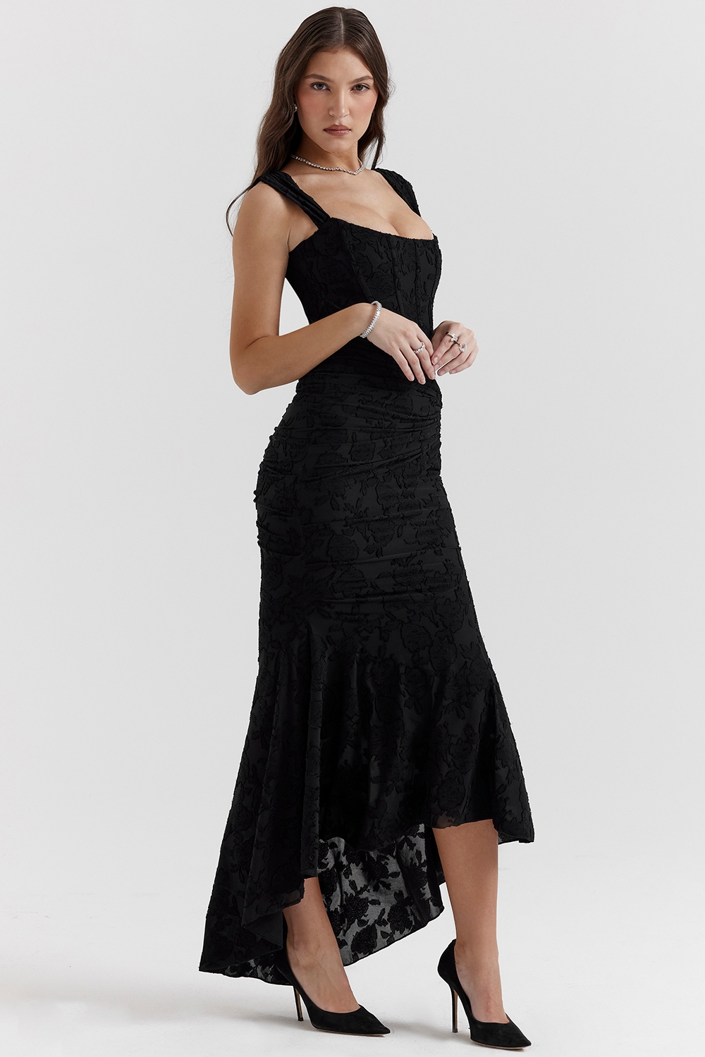 MONTY | ELEGANT SLIM LACE MAXI DRESS