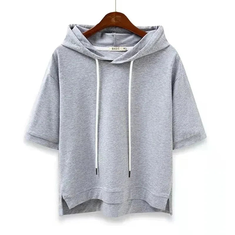 ALEXIS | SHORT-SLEEVE HOODED TOP