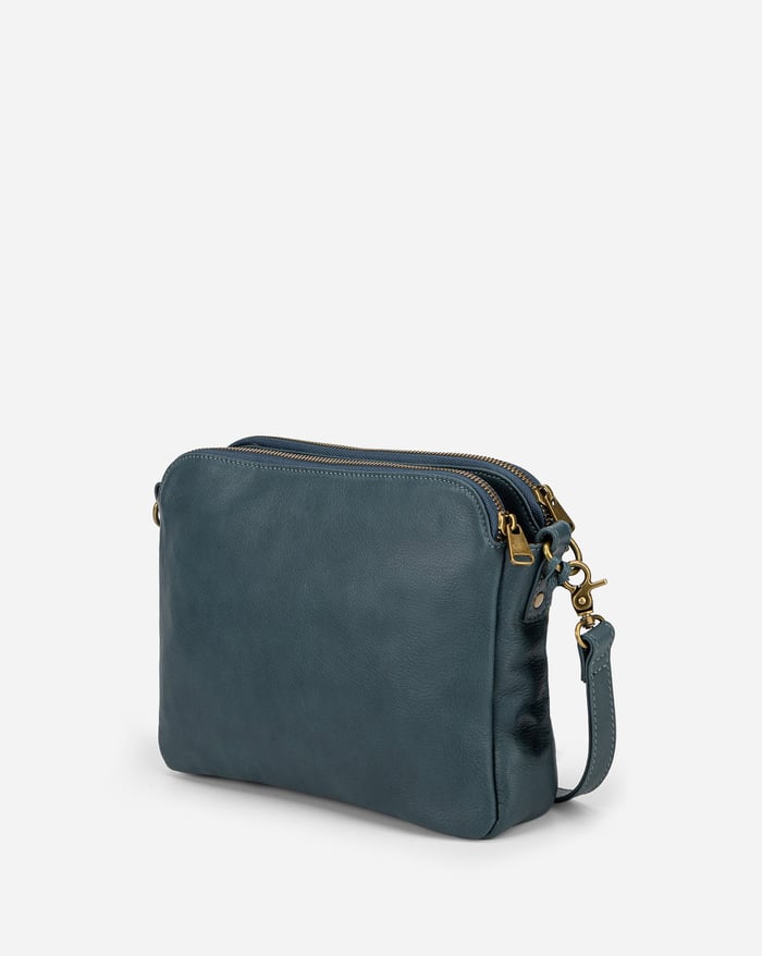 JOLENE | SLEEK THREE-LAYER CROSSBODY BAG