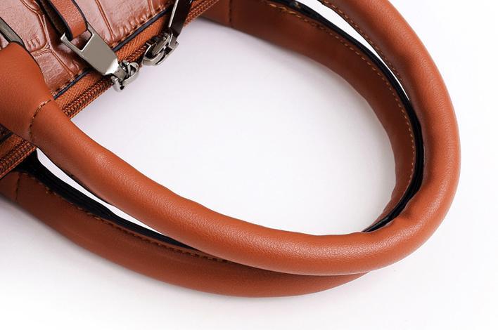 PAULA | 4-PIECE CROCODILE HANDBAG SET