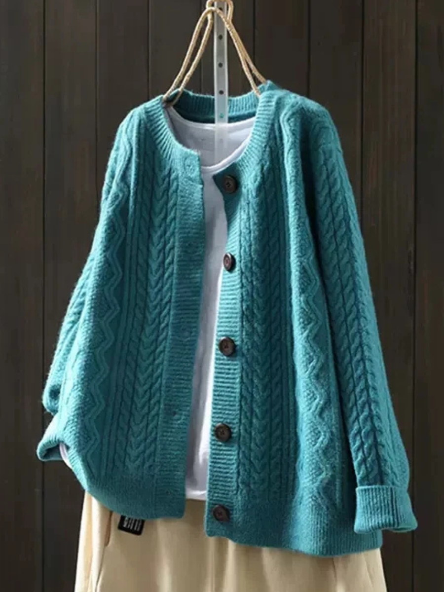 VENUS | CABLE KNIT CARDIGAN