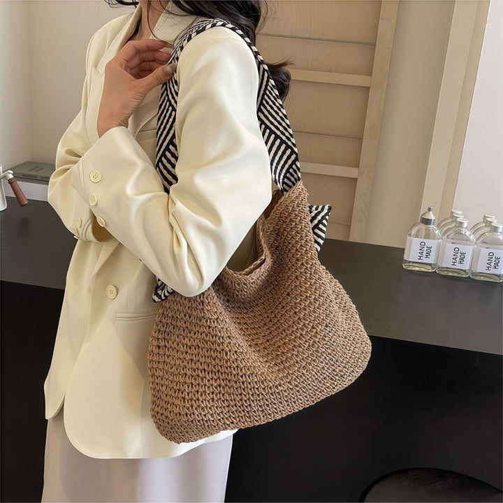 CLEA | HANDWOVEN BOHEMIAN SHOULDER BAG