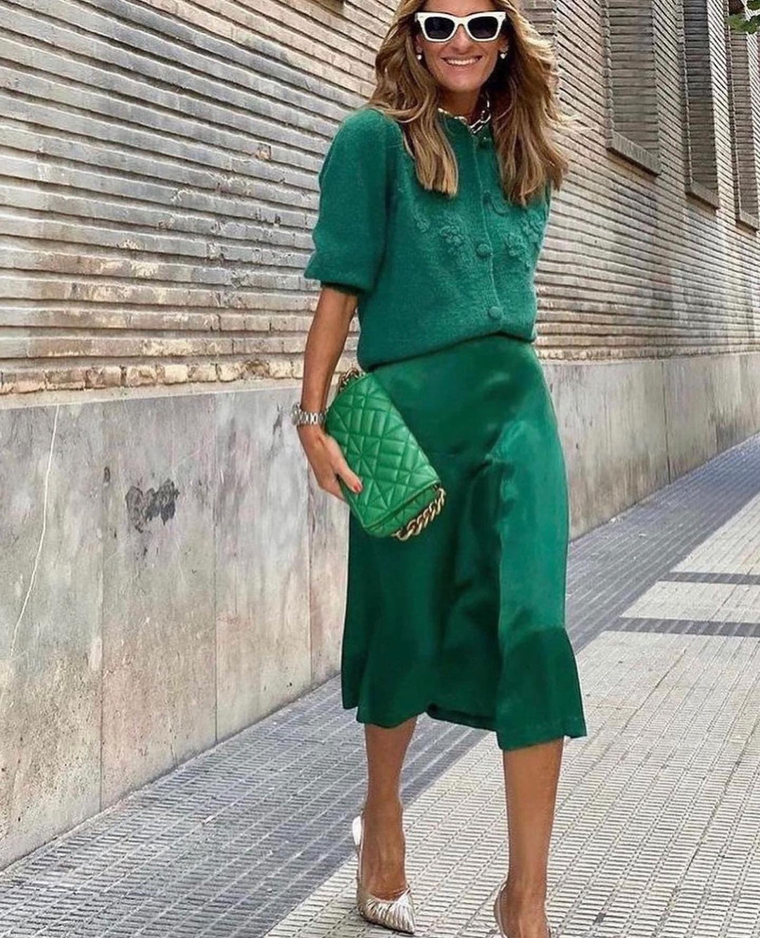 JINKEE | SATIN MIDI SKIRT