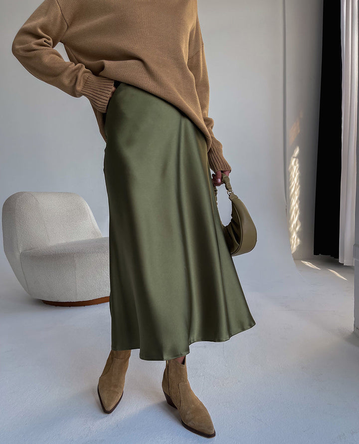 JINKEE | SATIN MIDI SKIRT