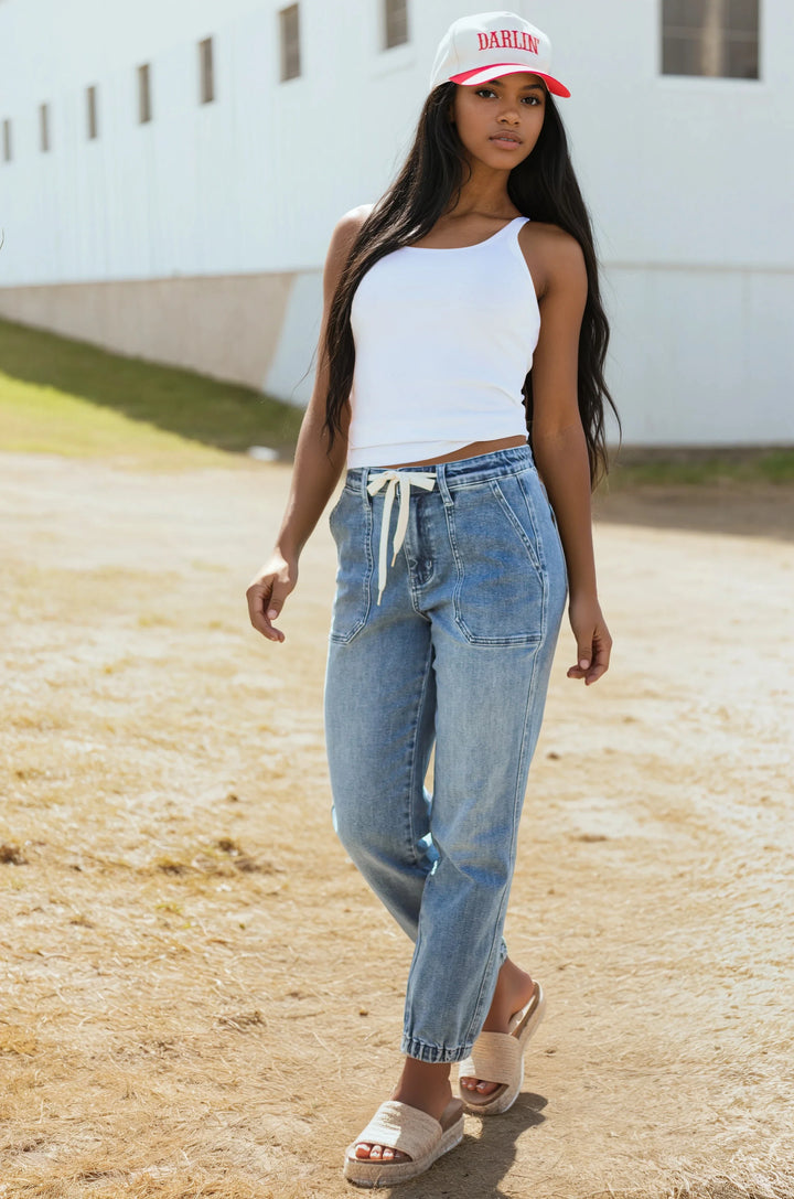 KELLY | WOMEN’S DENIM JOGGER JEANS WITH DRAWSTRING