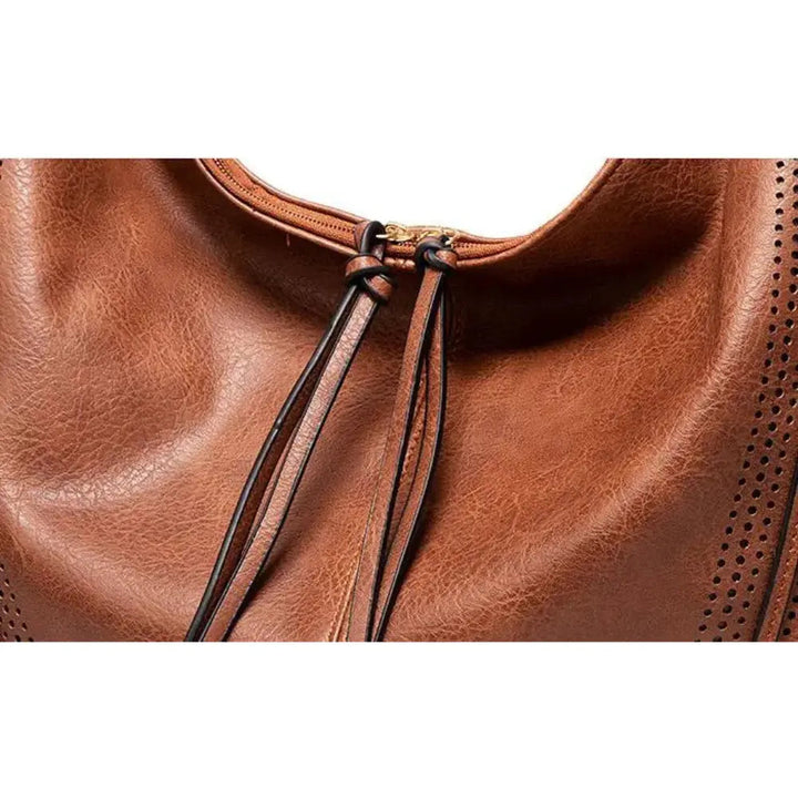 SHANE | ELEGANT TASSEL DETAIL SHOULDER BAG