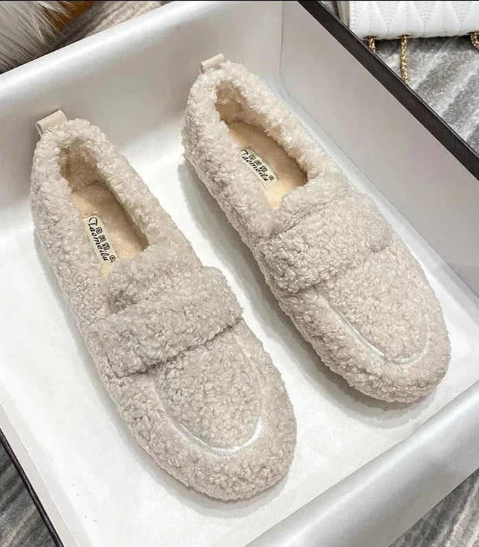 BEATRIZ | WOMEN’S MICROFIBER SLIP-ON SHOES