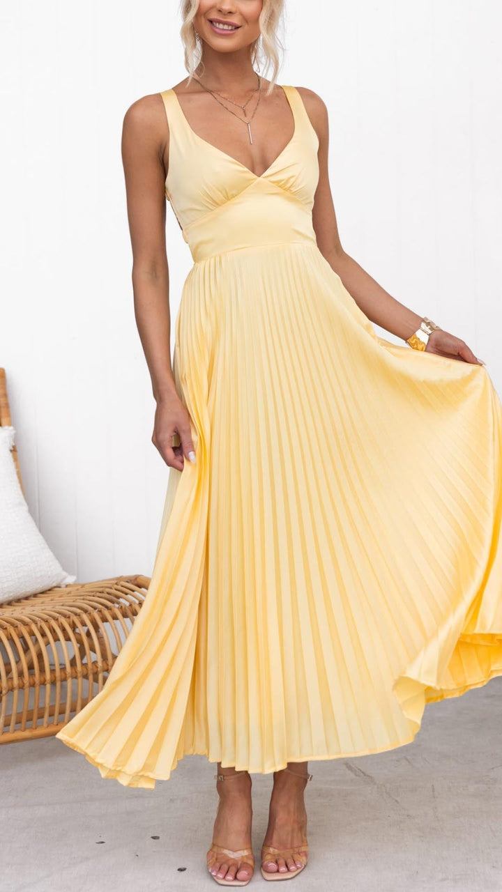 MAISIE | ELEGANT PLEATED MAXI DRESS