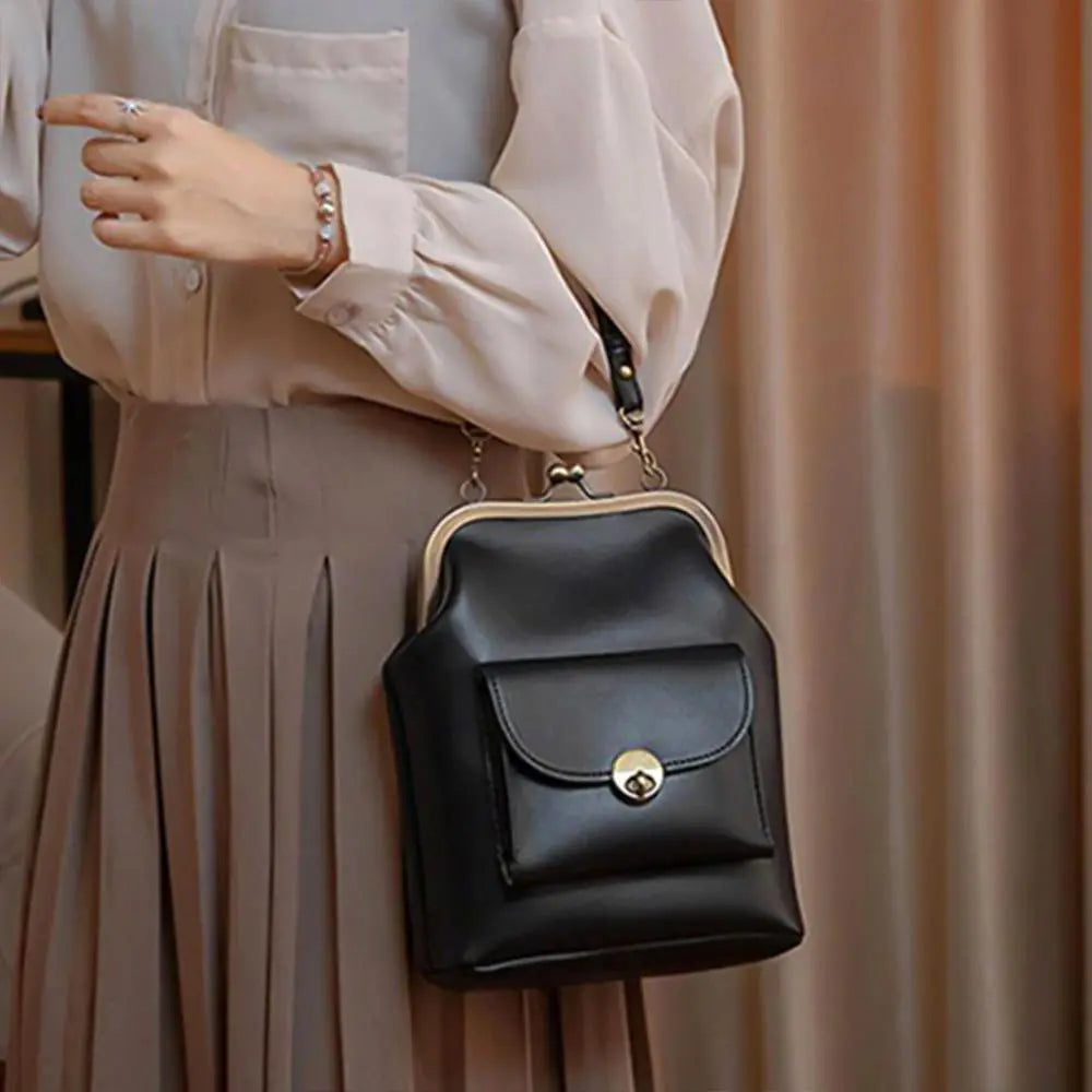 ATHISA | VINTAGE-INSPIRED LEATHER CROSSBODY BAG