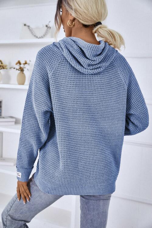 SOFIA | WOMEN’S KNITTED RELAXED-FIT HOODIE