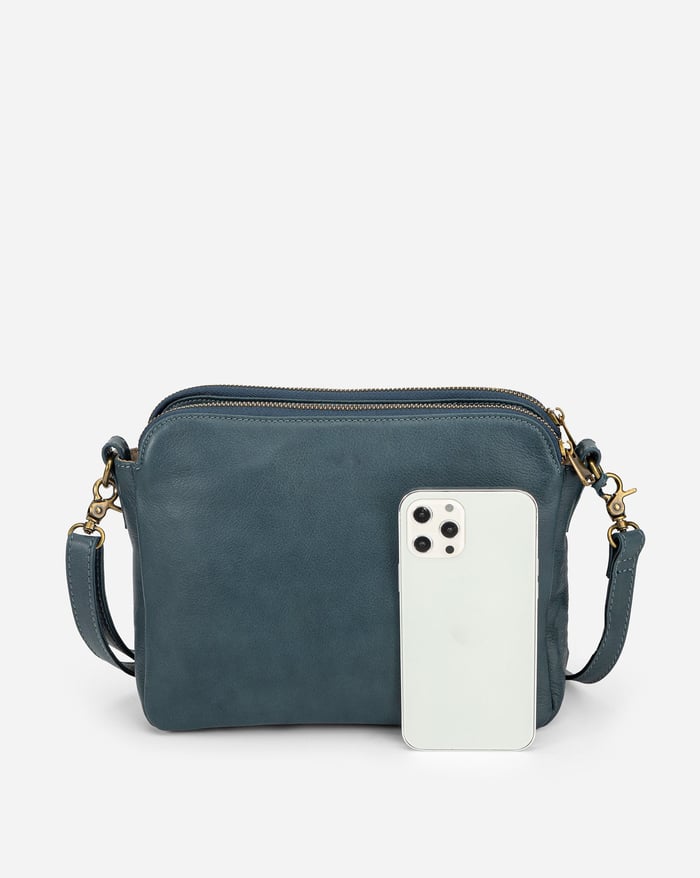 JOLENE | SLEEK THREE-LAYER CROSSBODY BAG