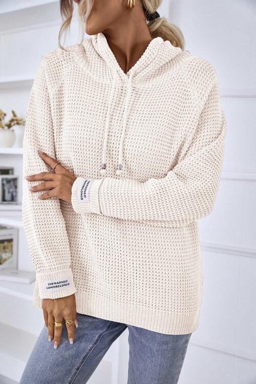 SOFIA | WOMEN’S KNITTED RELAXED-FIT HOODIE