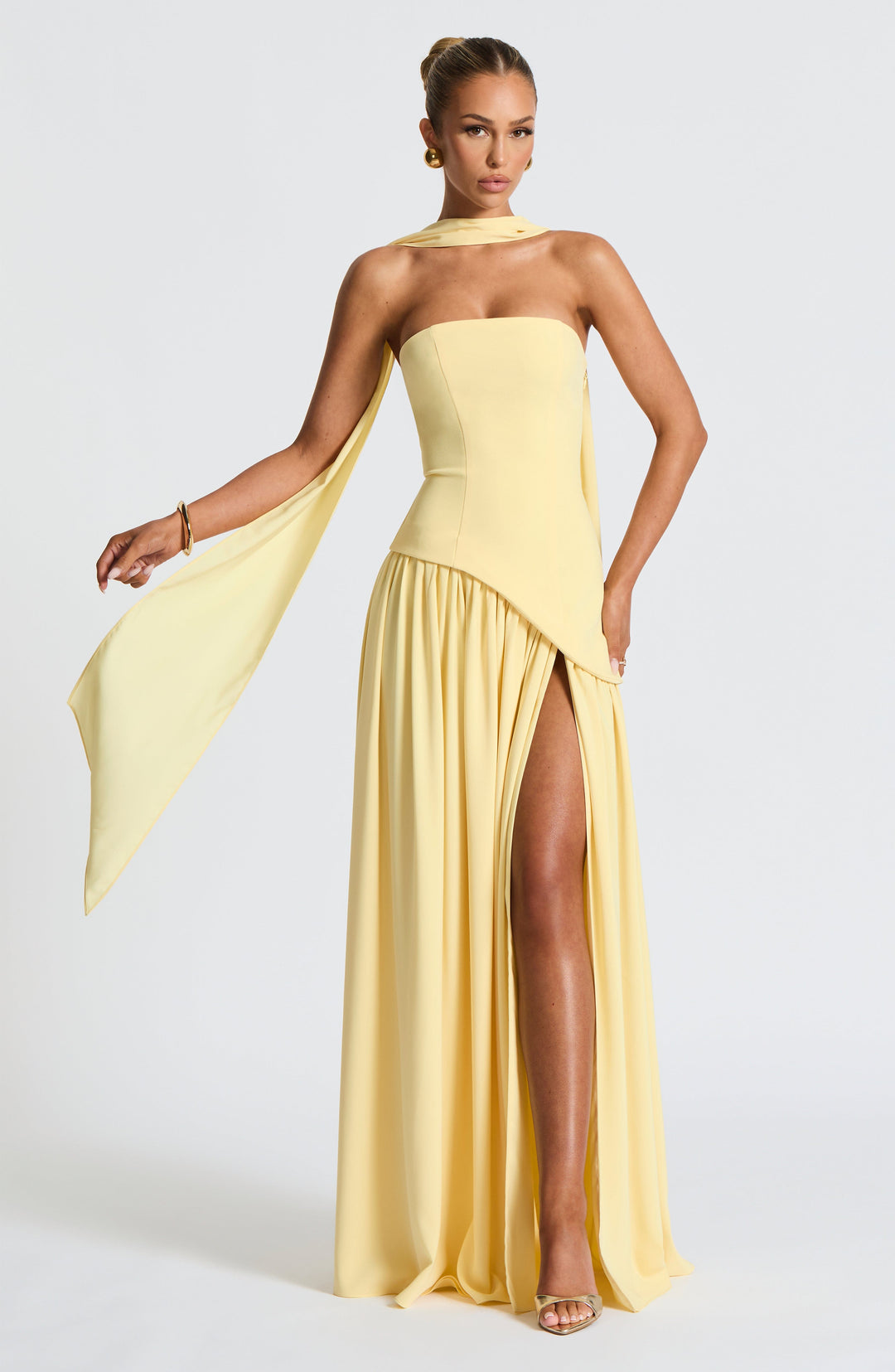 WENDY | ELEGANT BACKLESS PLEATED MAXI DRESS